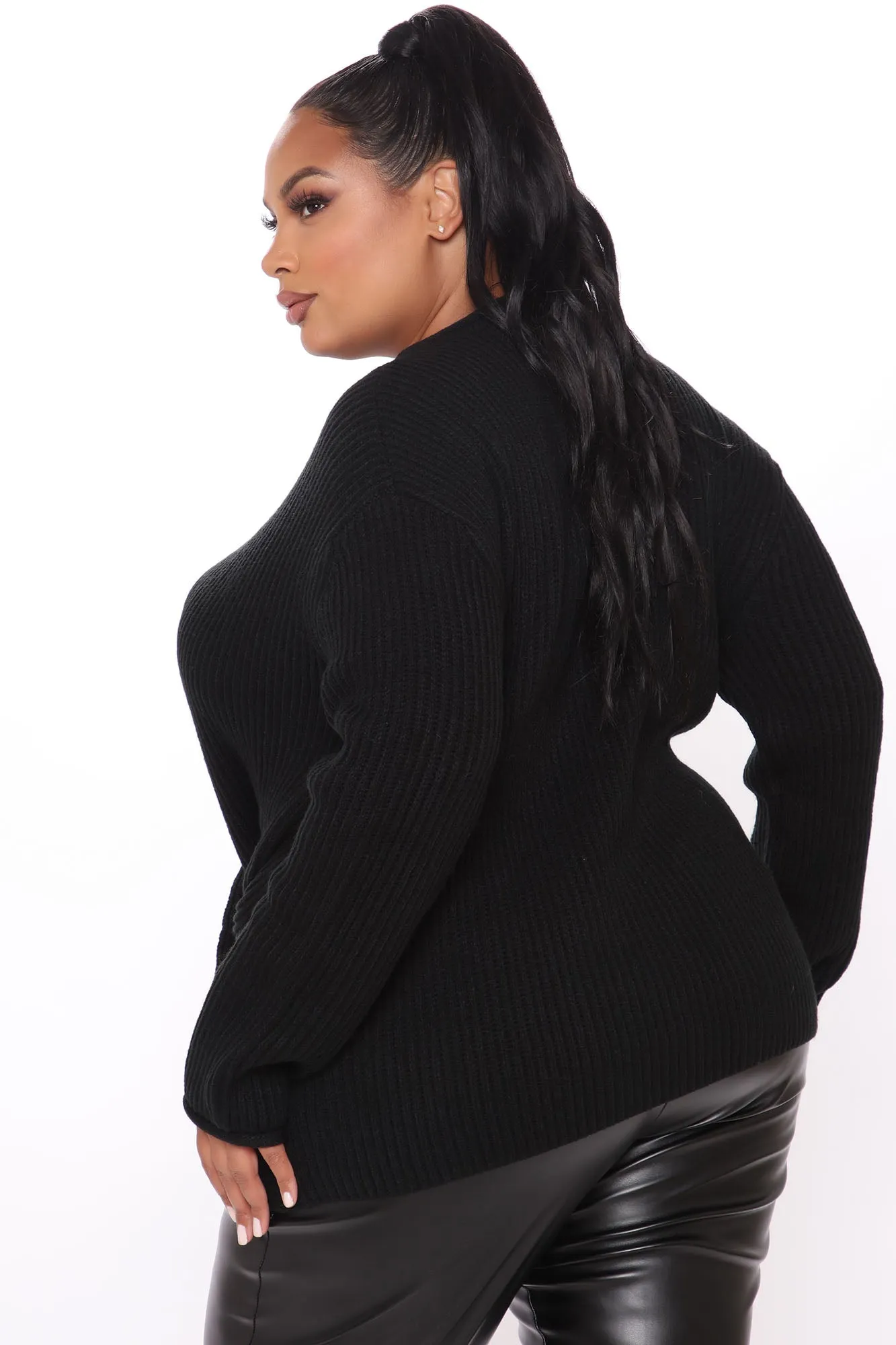 Amaiya Buckle Sweater - Black